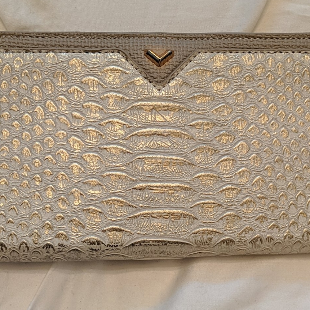 Metallic wallet